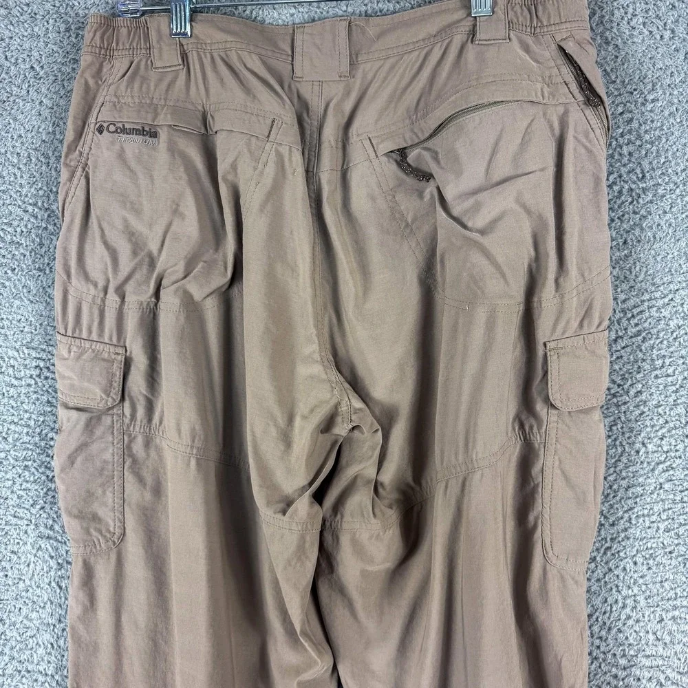 Columbia Pants Mens Medium 32L Khaki Titanium Omni-Shield Hiking Cargo‎ 34x32